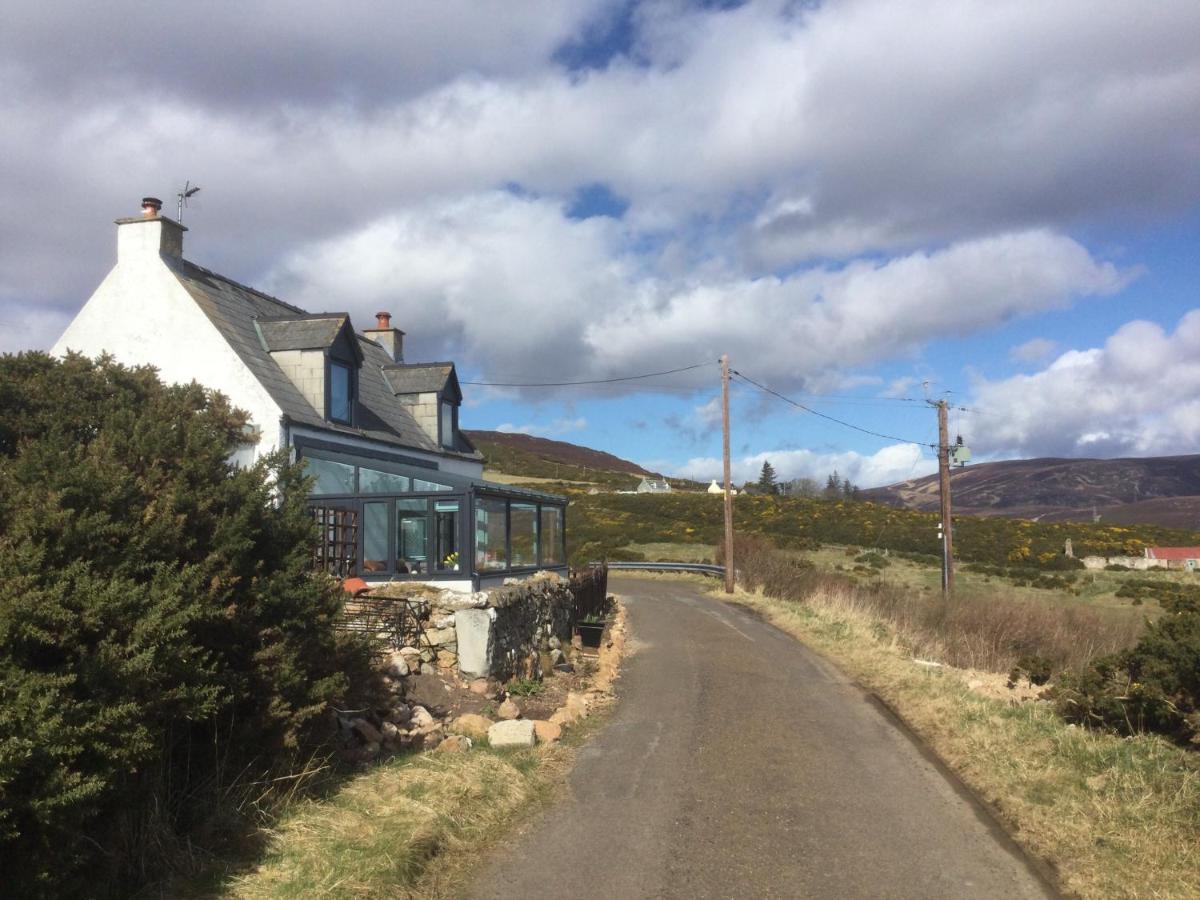 Piper'S Cave Bed And Breakfast Helmsdale Exterior foto
