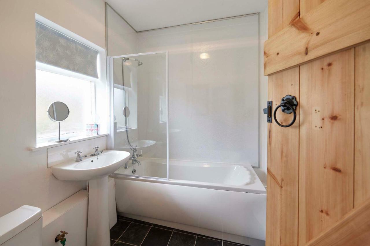 Piper'S Cave Bed And Breakfast Helmsdale Exterior foto